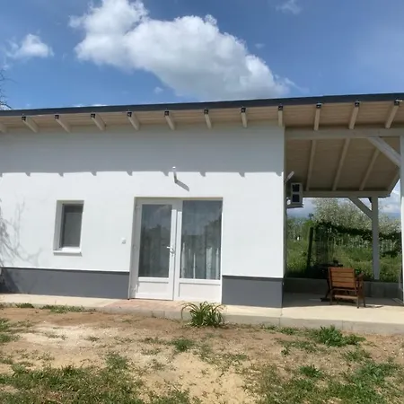Csipkehaz Kisapati